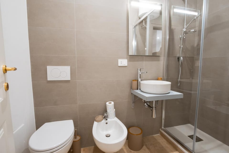 Shower, Toilet, Bathroom, bidet