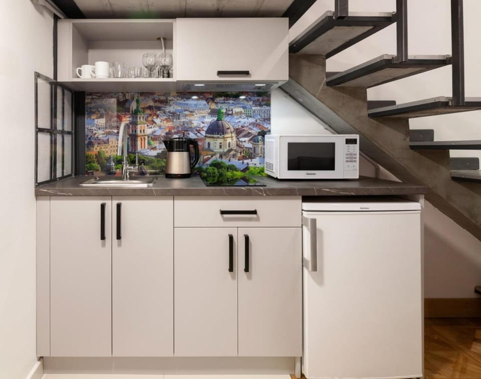 Kitchen or kitchenette