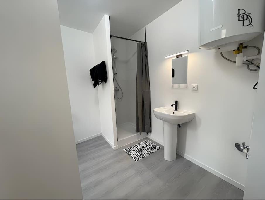 T1 Bis appartement B3 30m2 Cosy 7min à pieds des Gares Apartment in Auvergne-Rhône-Alpes