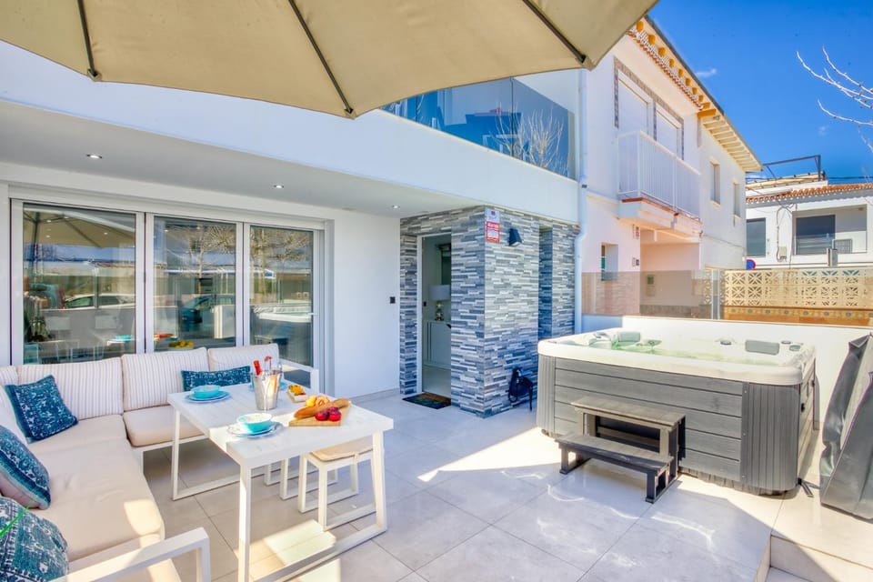 Patio, Balcony/Terrace