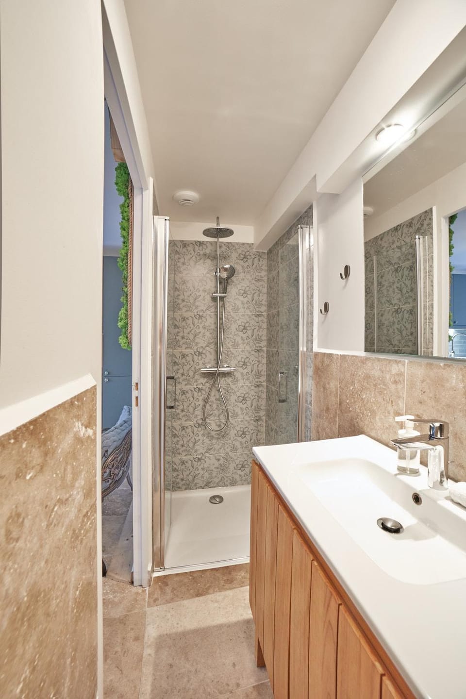 Shower, Bathroom