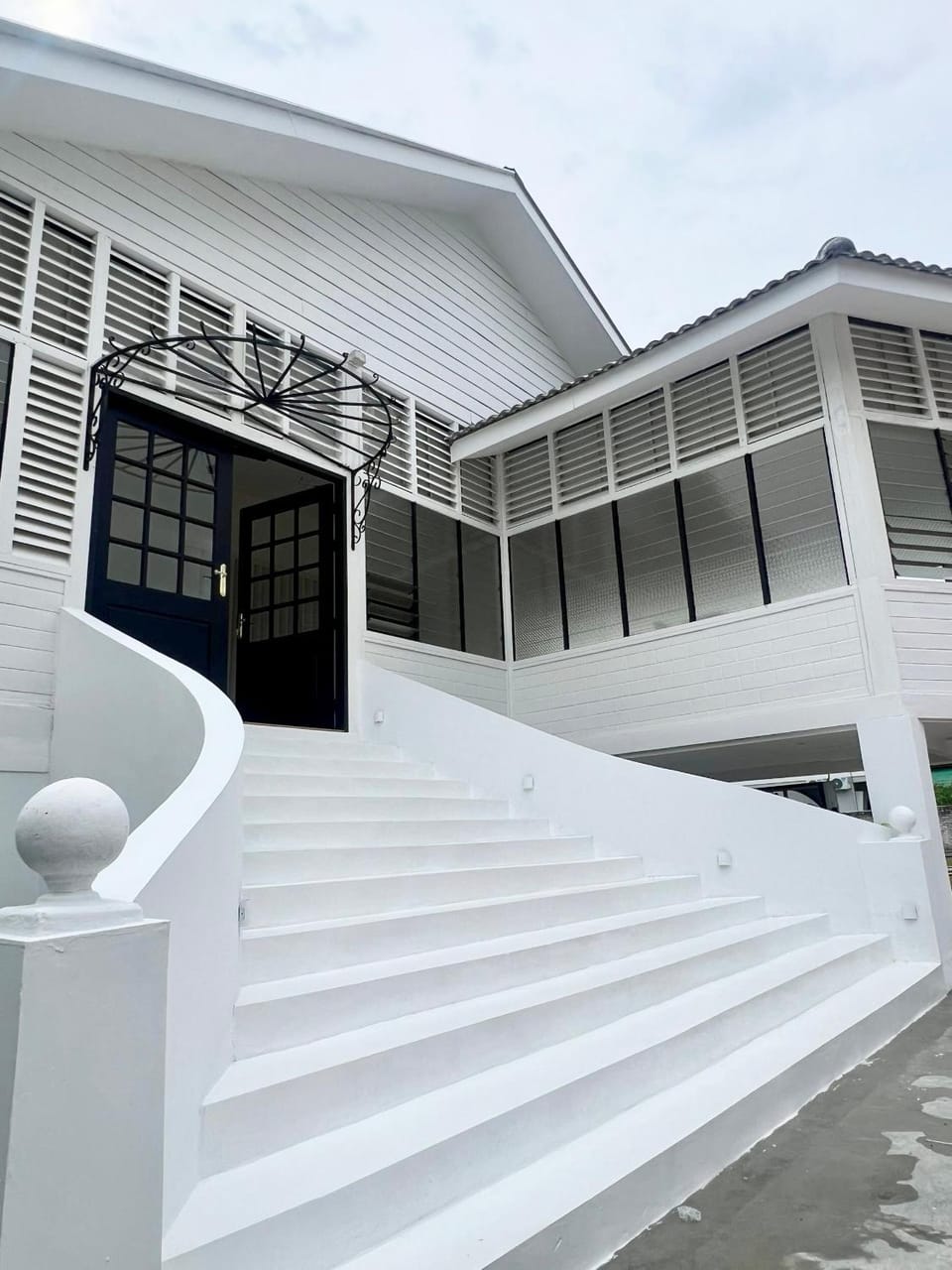 Property building, Balcony/Terrace