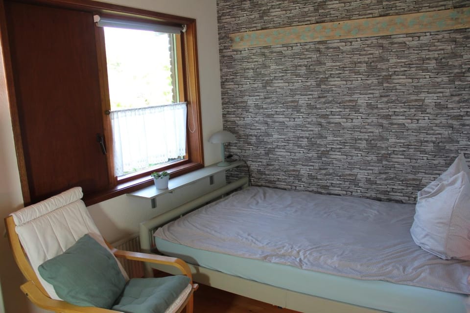 Property building, Living room, Bedroom