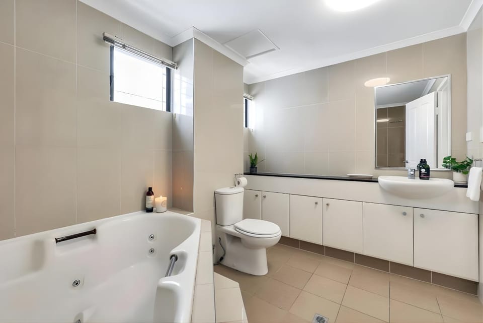 Darwin CBD stunner Apartment in Darwin