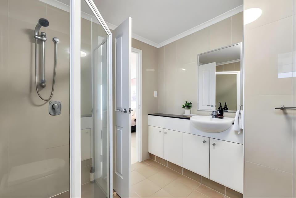 Darwin CBD stunner Apartment in Darwin