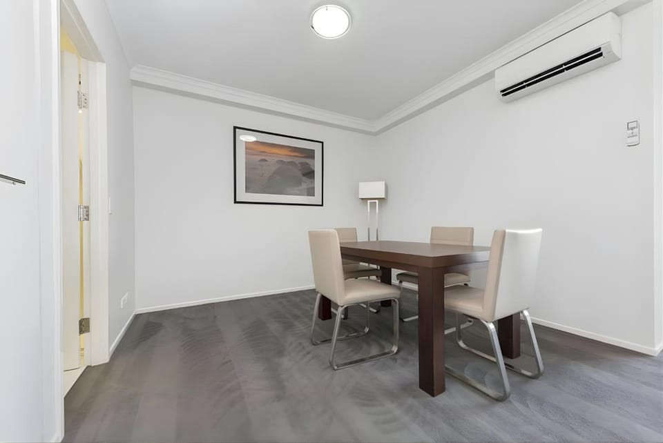 Walk everywhere CBD 1 bedroom with ocean aspect Apartment in Darwin