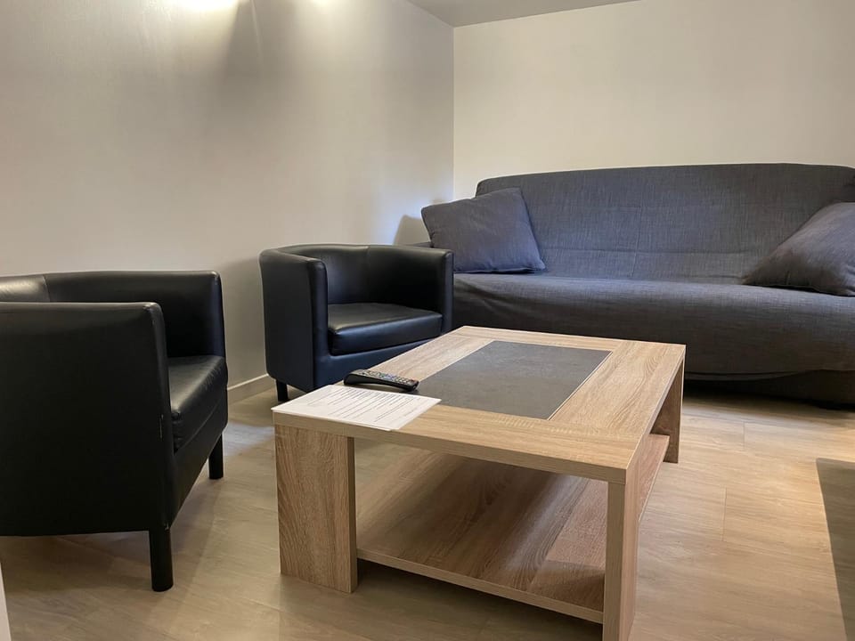 Living room, Bedroom
