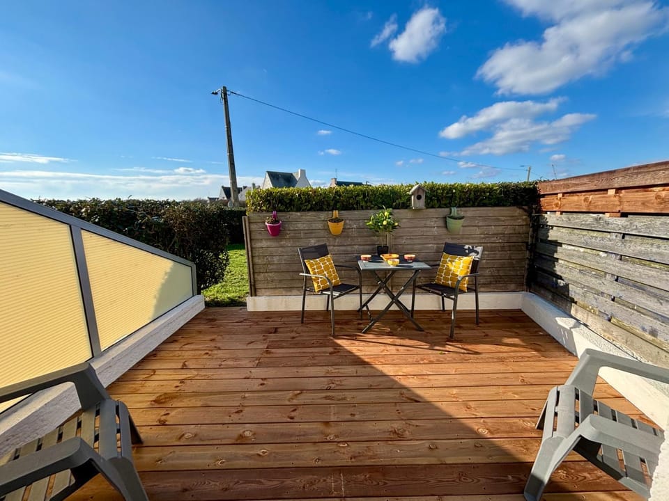 Le Calypso, studio avec terrasse à 50m de la mer ! Apartment in Ploemeur