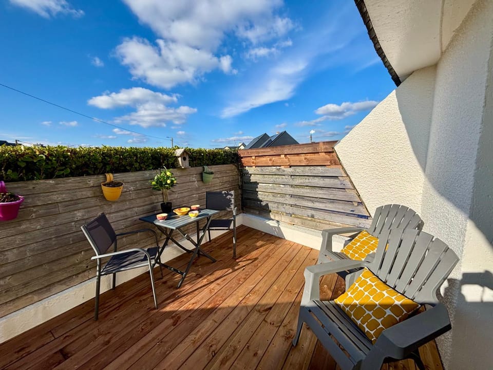 Le Calypso, studio avec terrasse à 50m de la mer ! Apartment in Ploemeur