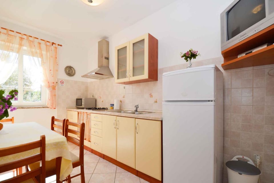 TV and multimedia, Dining area, microwave