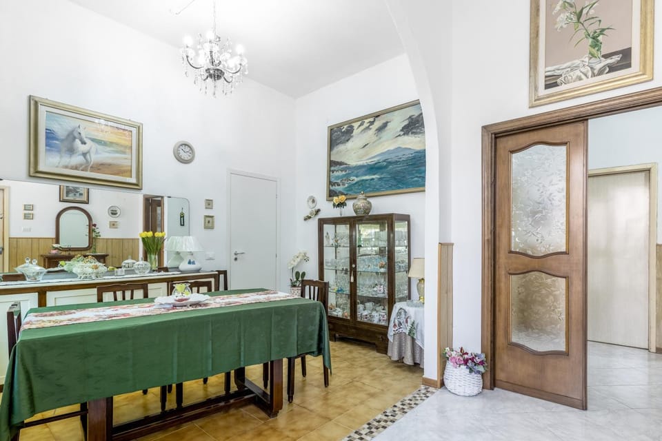 Property building, Living room