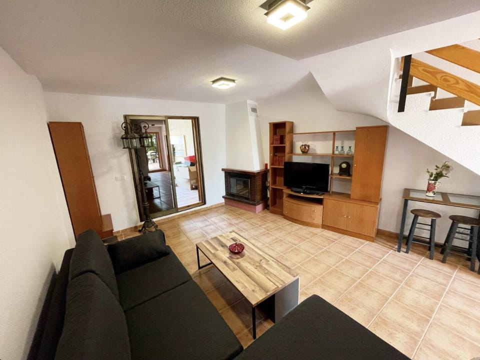 TV and multimedia, Living room, Dining area