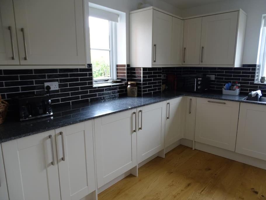 3 double bed house with parking in Sheringham House in Sheringham
