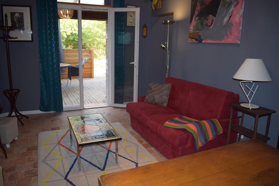 Communal lounge/ TV room, Living room