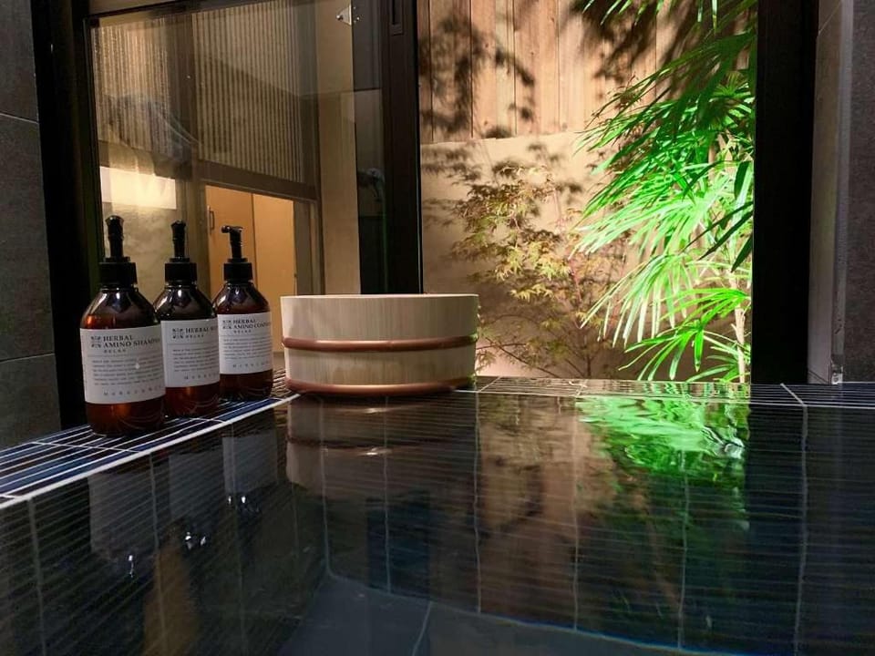 Bathroom, Bath