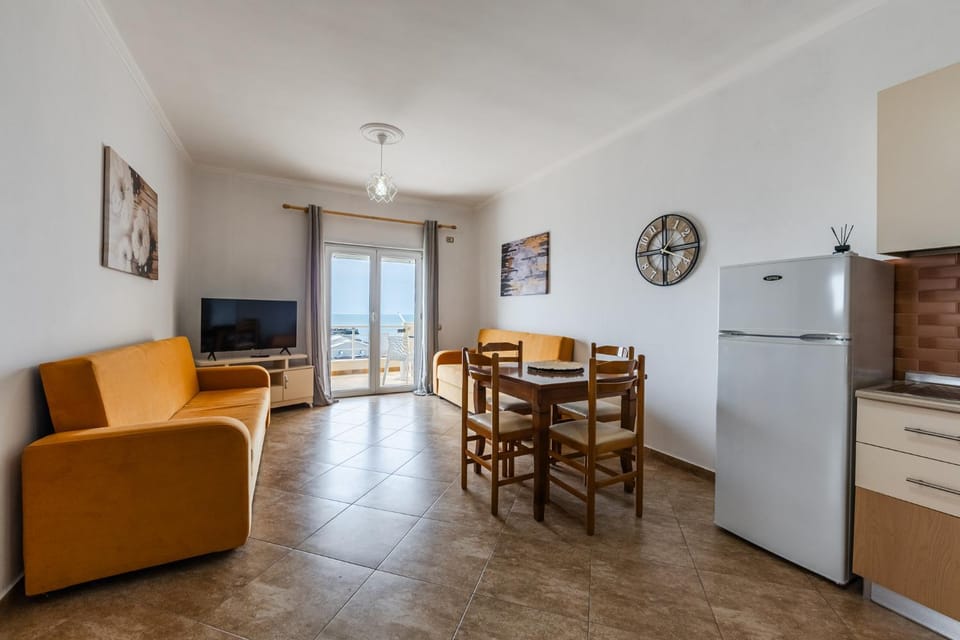 TV and multimedia, Seating area, Sea view