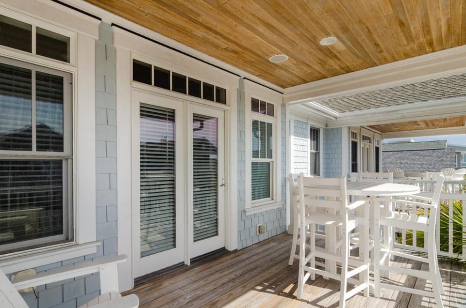 Moore Shore Time by Bryant Real Estate House in Wrightsville Beach