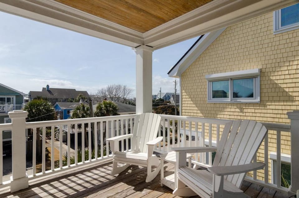 Moore Shore Time by Bryant Real Estate House in Wrightsville Beach