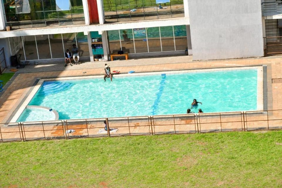 Swimming pool, Swimming pool