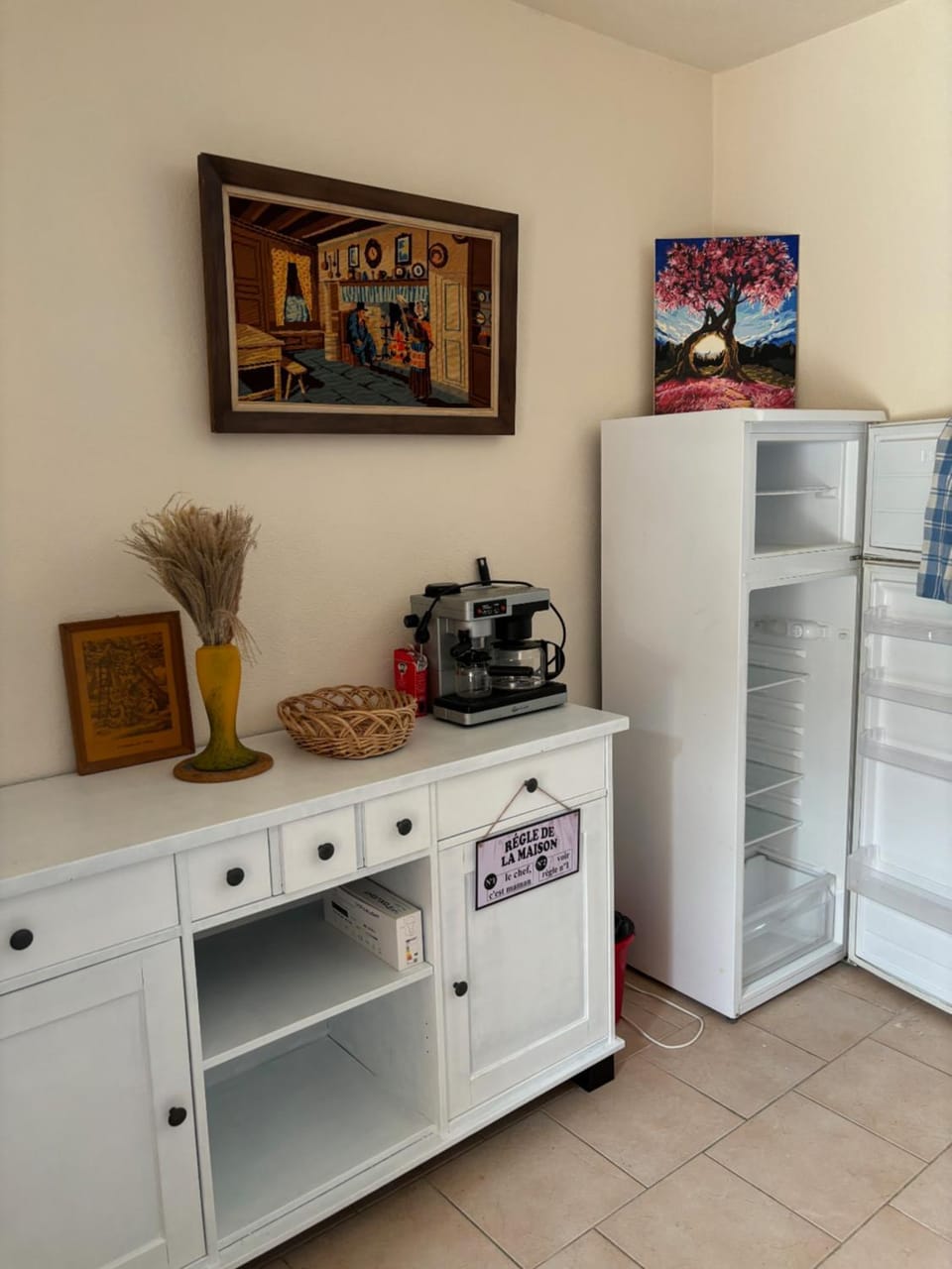 Kitchen or kitchenette, kitchen