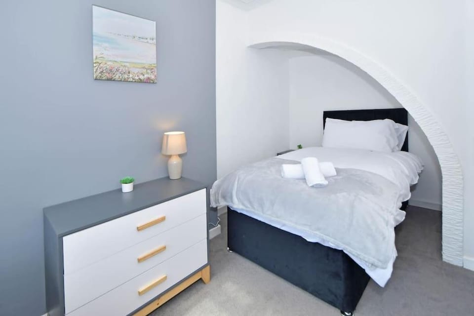 Holt House - By Sigma Stays House in Crewe