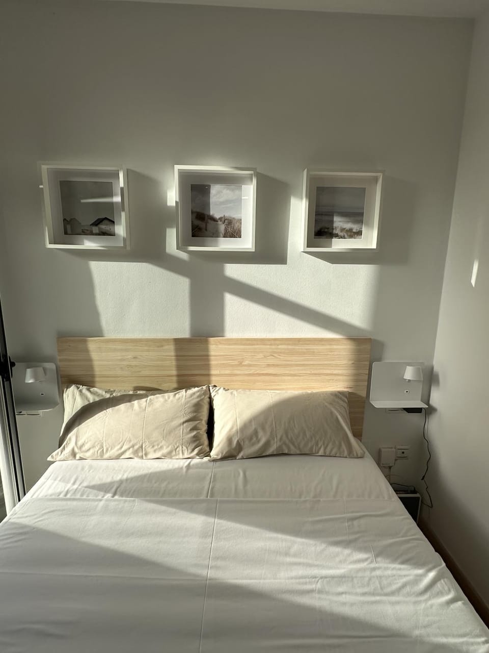 Bed, Day