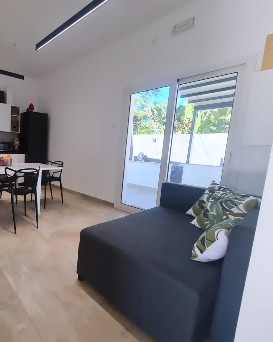 Elsa Holiday Home Villa in Fontane Bianche