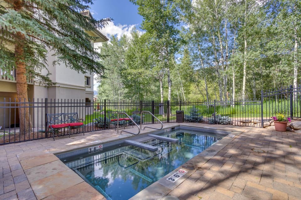 Walk to Beaver Creek Village: Cozy Condo! House in Beaver Creek