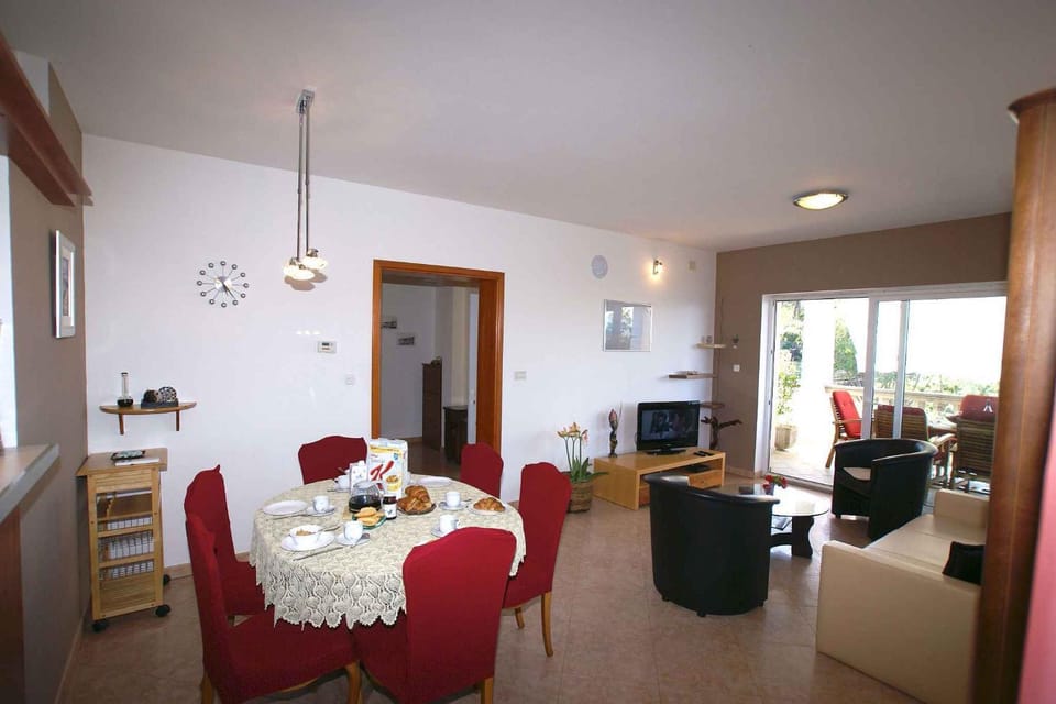 Balcony/Terrace, Living room, Seating area, Dining area