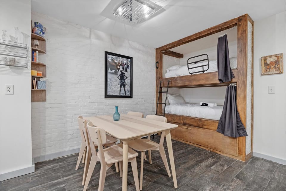 Cheery Flat in Adams Morgan - Mt Pleasant Apartment in Arlington