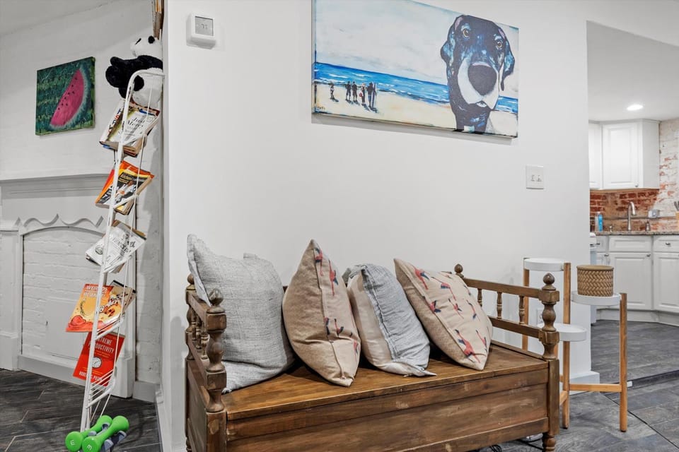 Cheery Flat in Adams Morgan - Mt Pleasant Apartment in Arlington