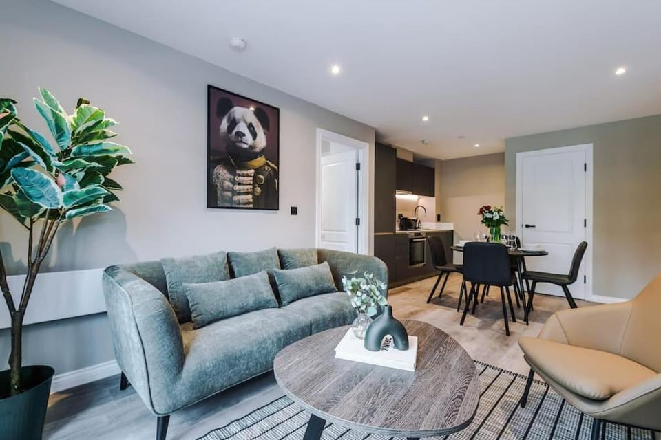 2 Bedroom Apartment Leeds City Centre Apartment in Leeds