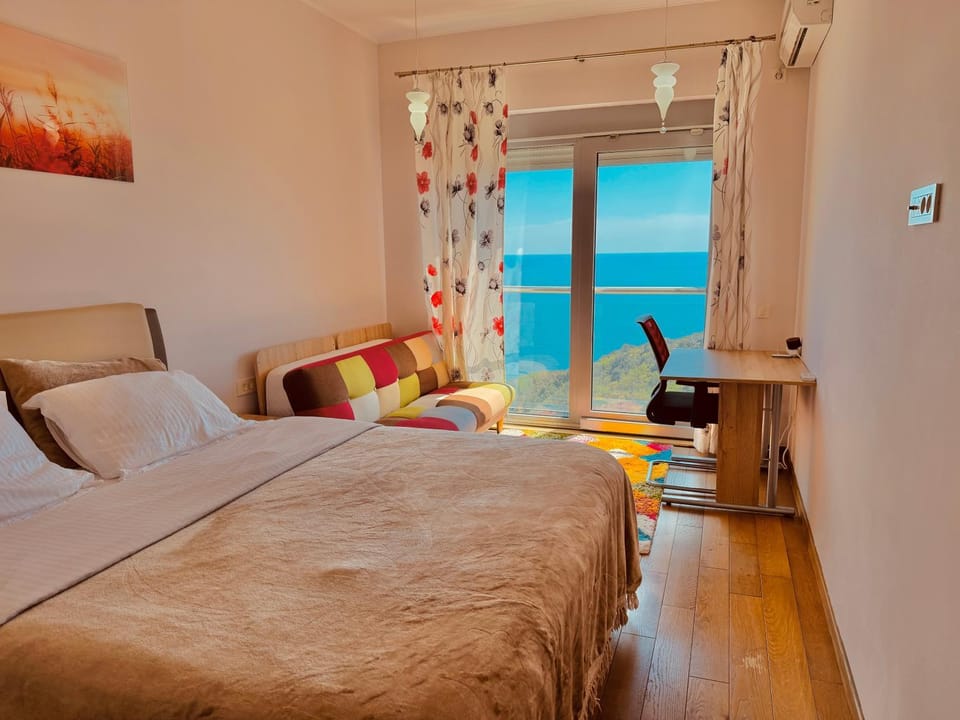 Bed, Bedroom, Sea view