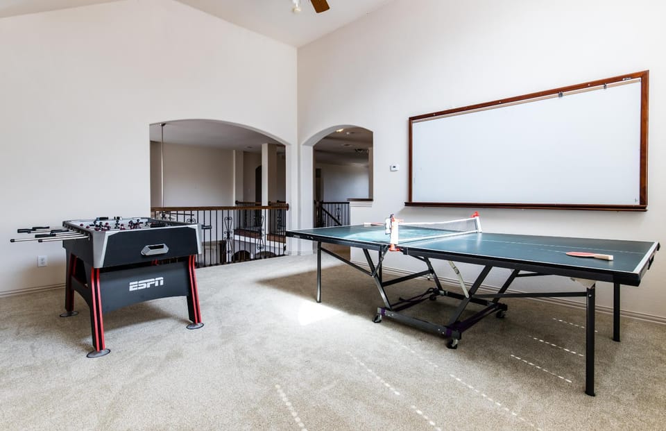 Garden Laurel House in The Colony