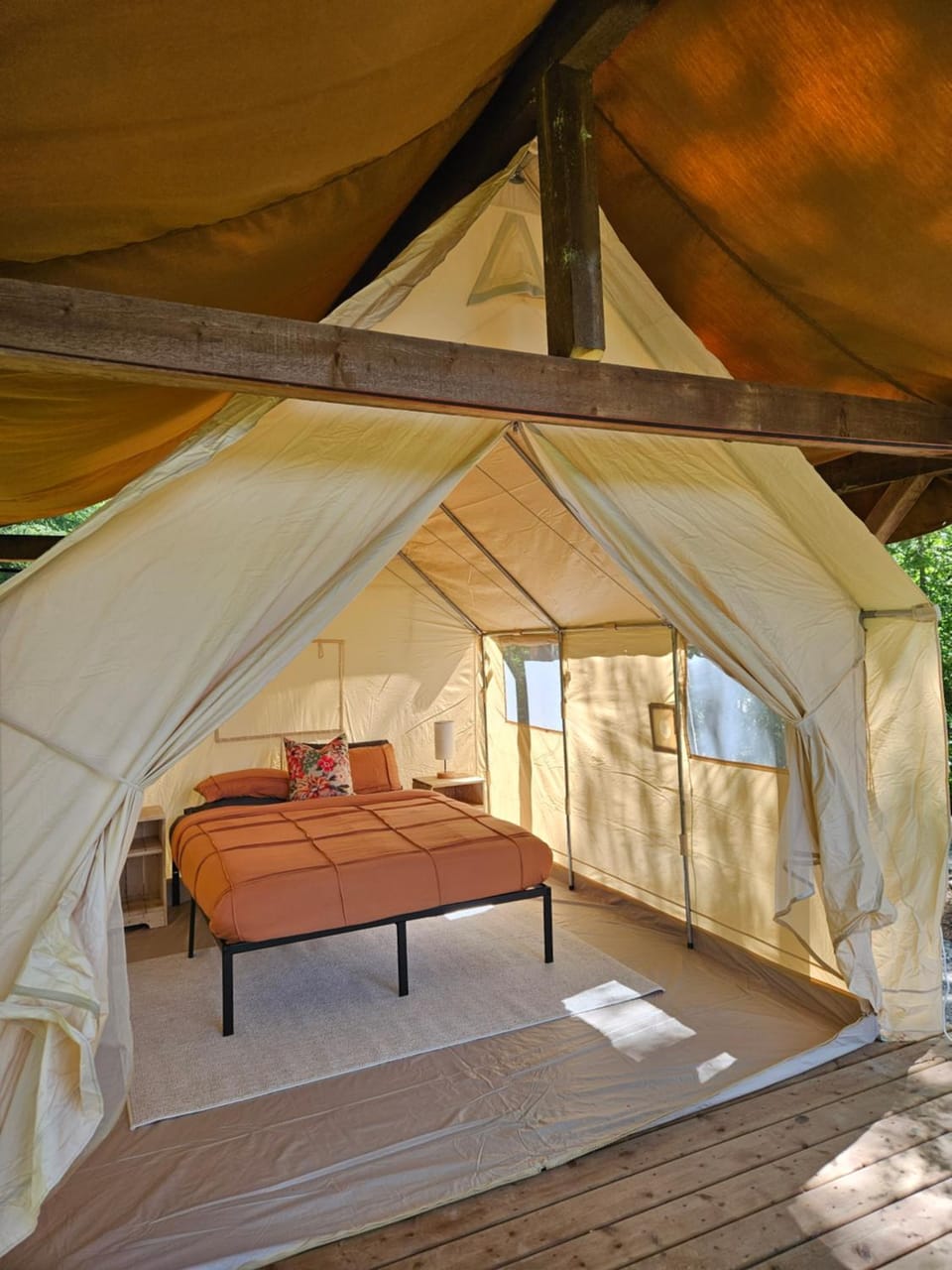 Zest Campers Ltd Luxury tent in Columbia-Shuswap A