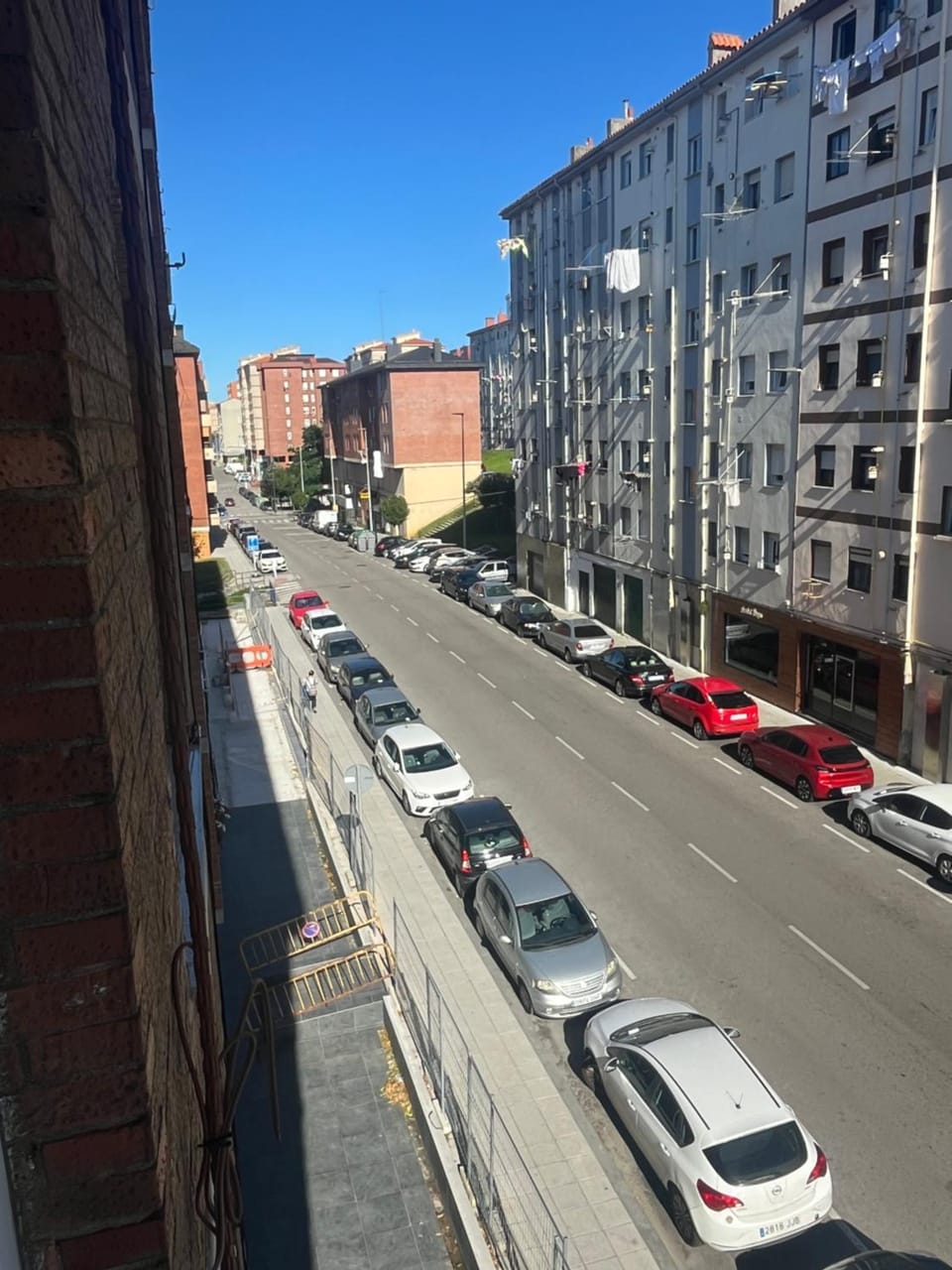 Day, Neighbourhood, City view, Street view, Parking