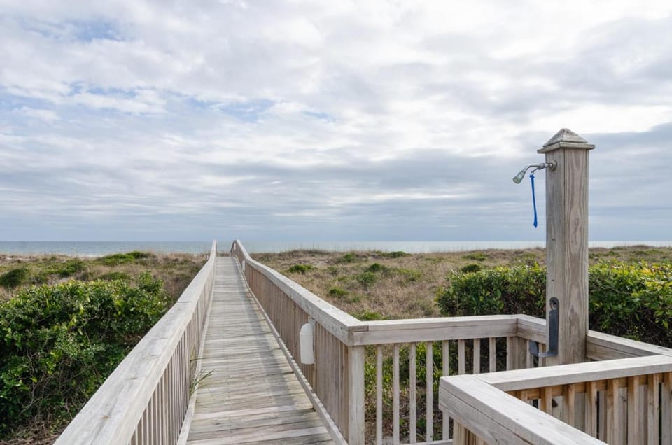 Lange-Wrightsville Dunes by Bryant Real Estate House in Wrightsville Beach