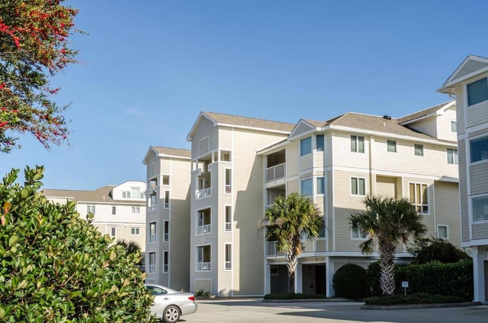 Endless Summer by Bryant Real Estate Apartment in Wrightsville Beach