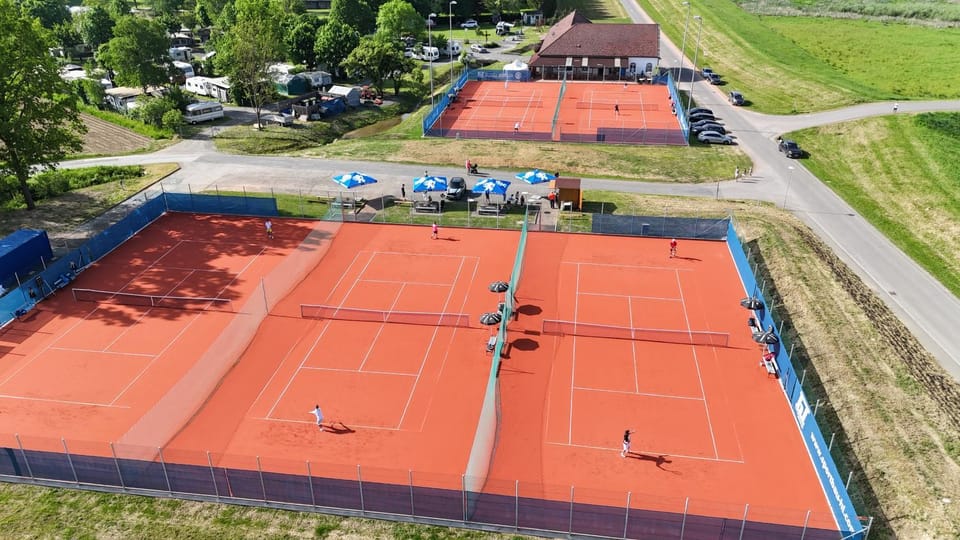Tennis court
