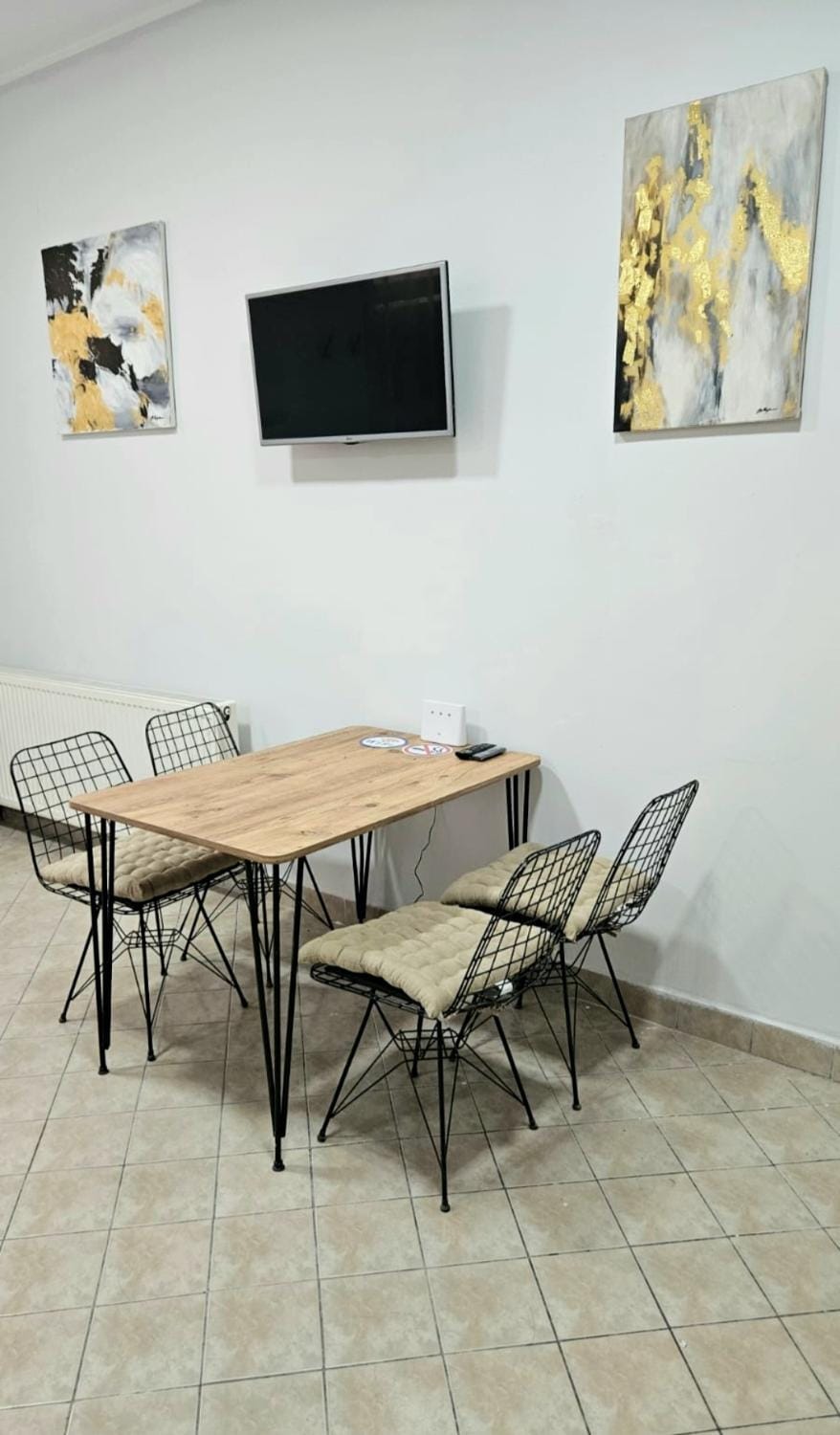 TV and multimedia, Dining area