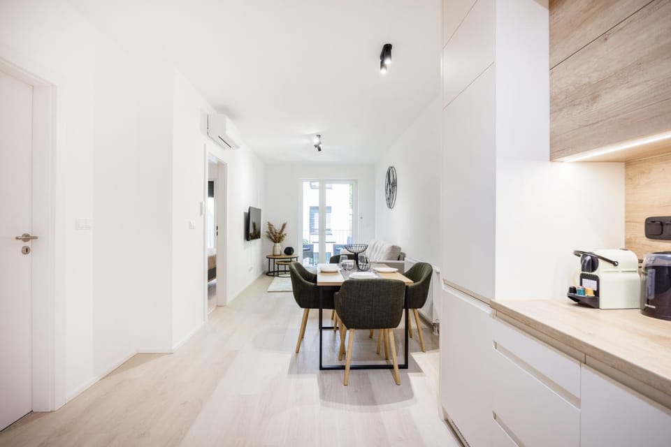 Kitchen or kitchenette, Living room, Dining area, air conditioner