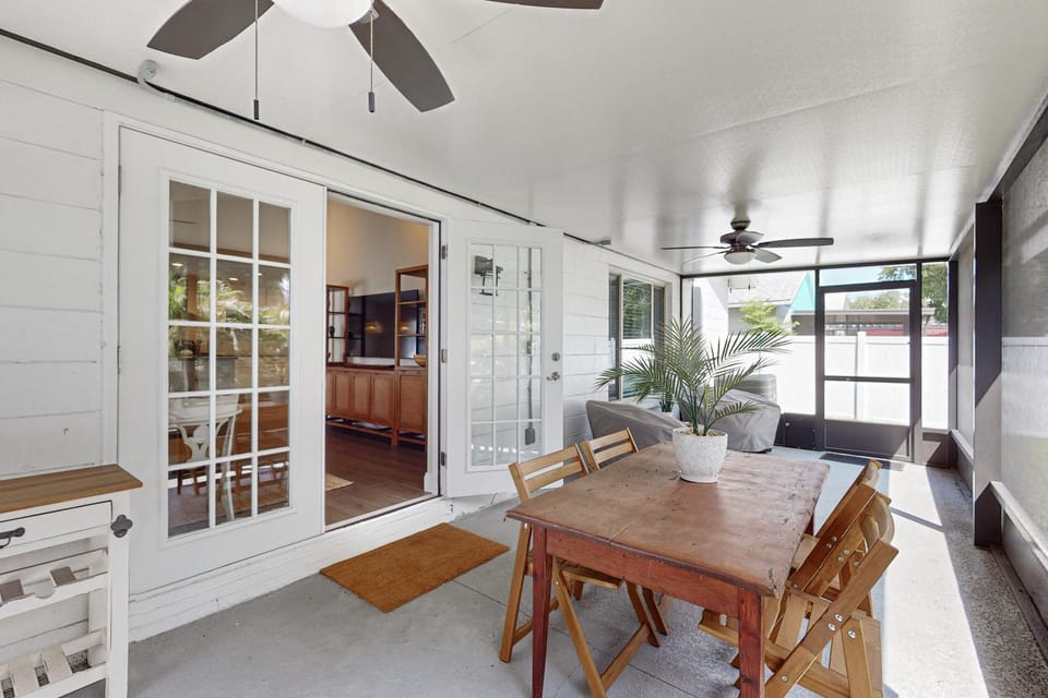 Bayside Bungalow House in Tampa