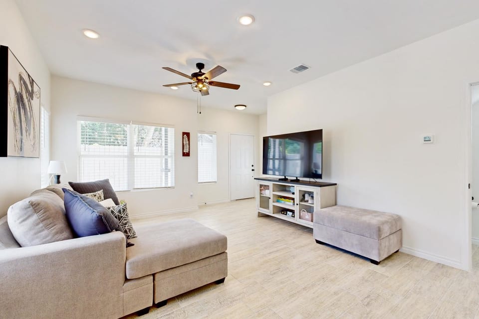 Private Townhome | Close to Everything | Patio House in San Antonio