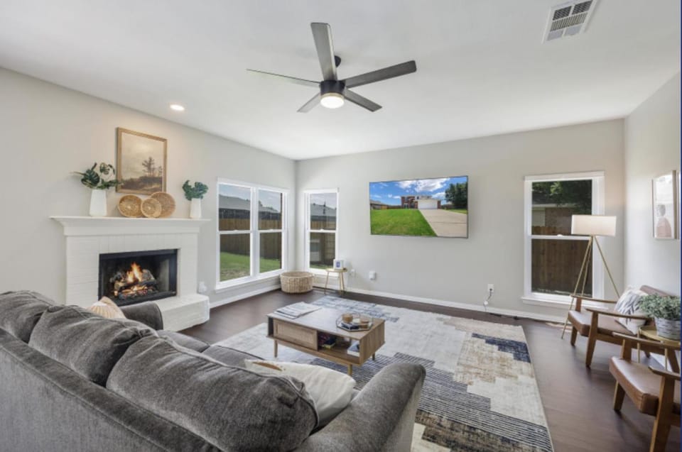 Little Elm Oasis House in Little Elm