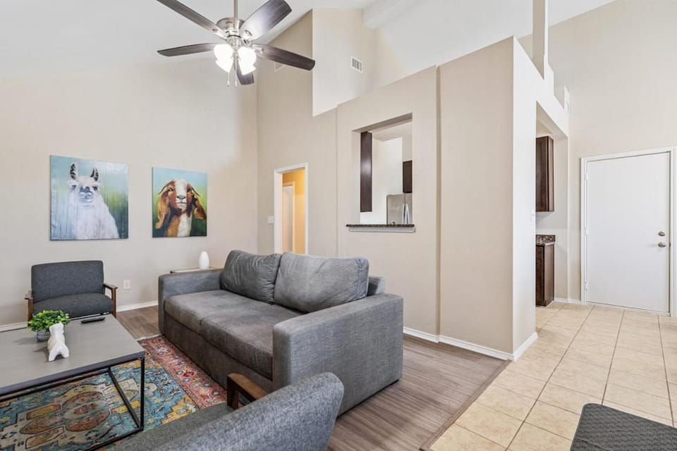 Lone Star Hideaway House in Dallas