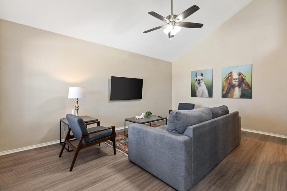 Lone Star Hideaway House in Dallas