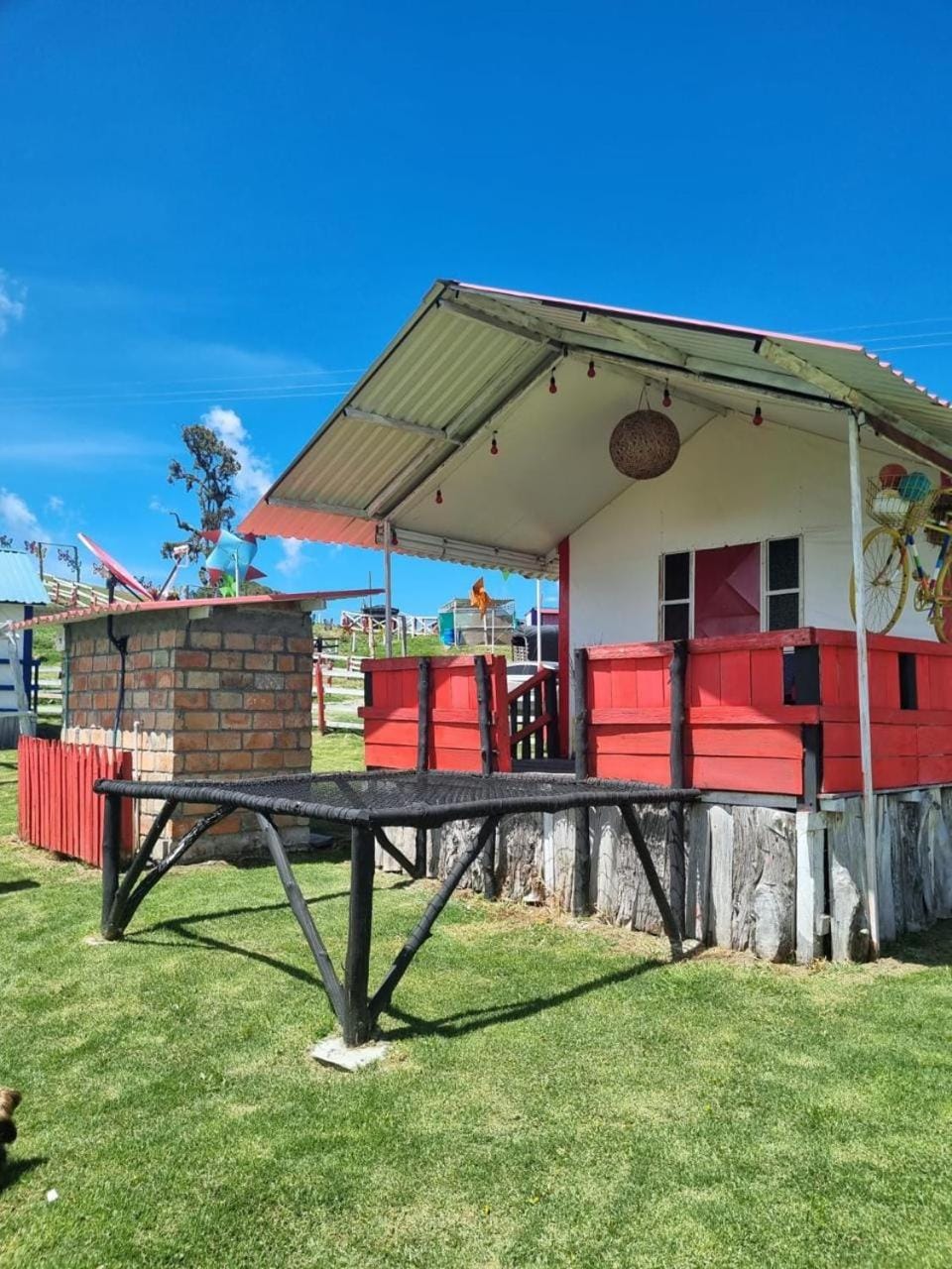 Villa Lore Glamping Campground/ 
RV Resort in Caldas, Colombia