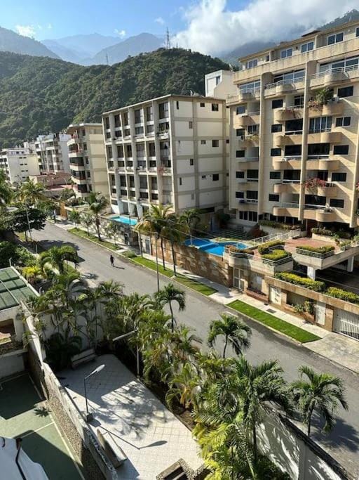 Neighbourhood, Mountain view, Street view