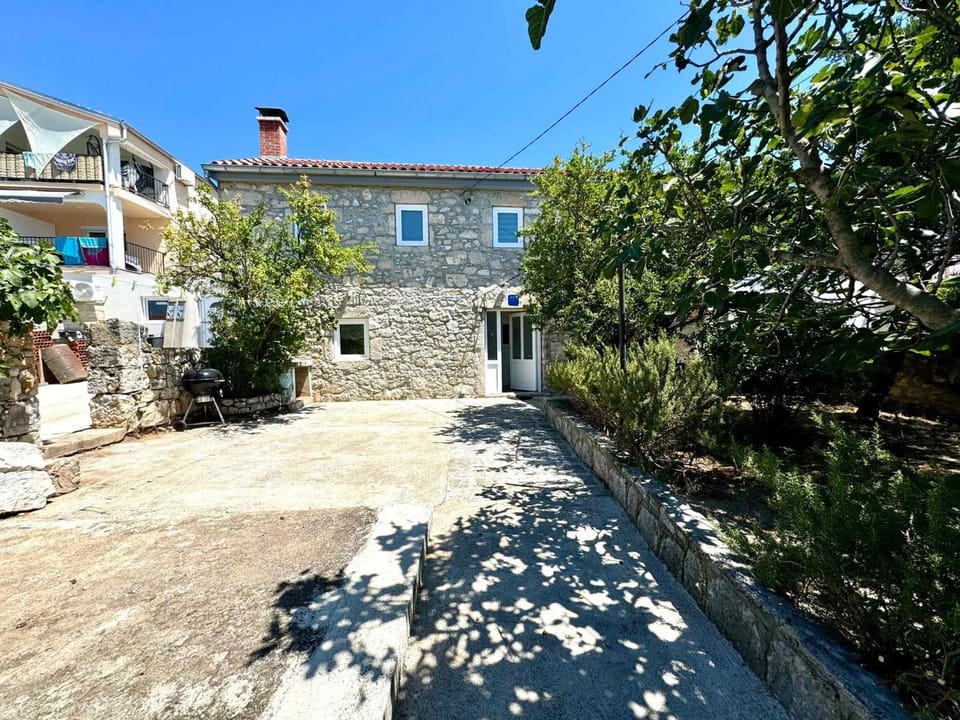 Summer, BBQ facilities, Garden