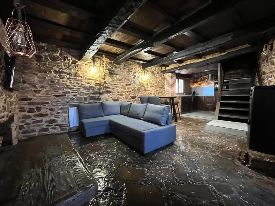 Communal lounge/ TV room, Kitchen or kitchenette, Living room, Seating area